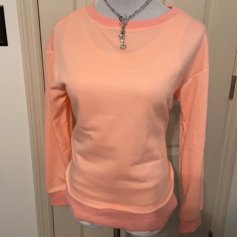 NWOT Crewneck Lightweight Loose Pullover Top Sz M